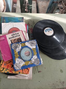 Single LP platne - 2