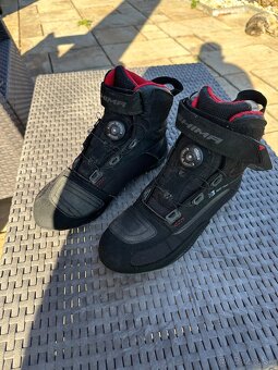 predam moto obuv - 2