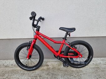 Academy Grade 3 16" - 2