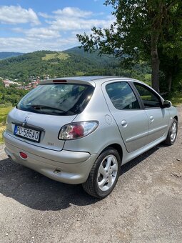 Peugeot 206 1.4i 55kw 102000KM - 2
