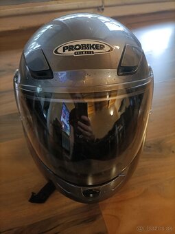 Prilba na motorku - 2