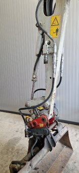 Takeuchi tb216 - 2