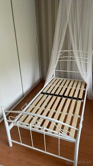 Předám kovovú posteľ - 2