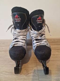 Hokejová výstroj - 2