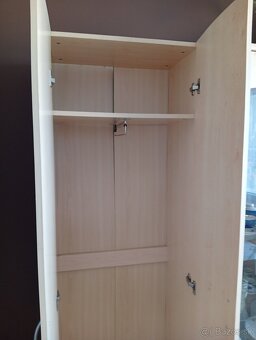 Šatníkova skriňa - 2