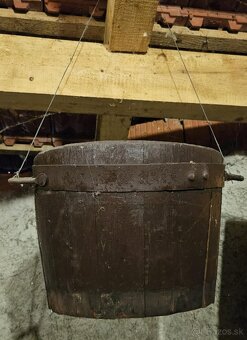 Stare predmety - sudok, vedro, sodovka, vrtacka, brana - 2