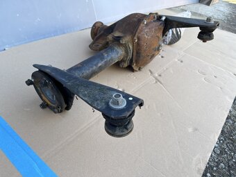 pajero 1 rozpredam diely predný diferenciál - 2