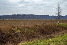 STAVEBNÝ POZEMOK 1.044 m2 - ĽUBIŠA - 2