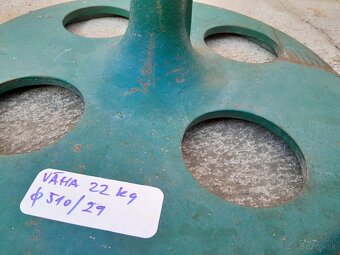 Liatinový stojan na slnečník-dáždnik. - 2