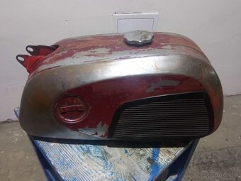 ČZ 175/477 nádrž - 2