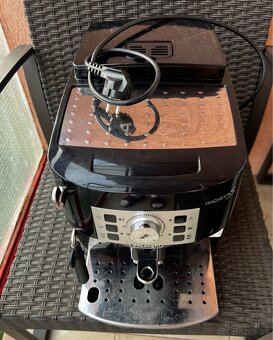 Kávovar Delonghi Magnifica S - 2