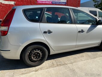 Rozpredam Hyundai i30 1.4 2011 - 2