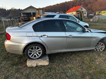 BMW e90 320D - 2