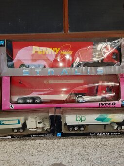 Kamióny plus extra ferrari - 2