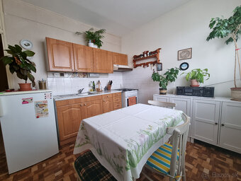 NA PREDAJ 3 IZBOVÝ BYT s LOGGIOU 70 m2 PIEŠŤANY - 2