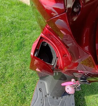 Skúter Honda Vision 110 - 2