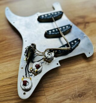 Genesis Fairfield John Mayer Pickups - 2