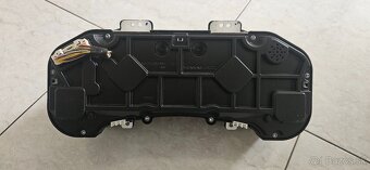 Budíky/ tachometer Toyota Auris 1.4 | 2.0 D4D - 2