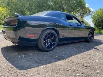Dodge Challenger 5.7 Hemi Super Track Pack - 2