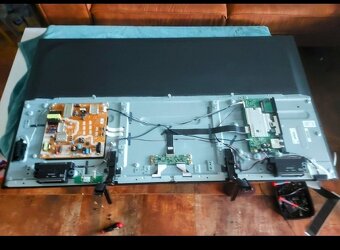 Panasonic TX58GX700E Smart 4K diely - 2