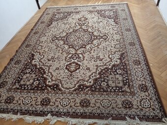 Koberec 2.5x4m - 2