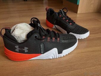 Zľava Under Armour UA TriBase Reign 6 - 2