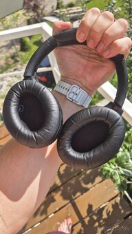 Sony WH-1000XM4 - 2