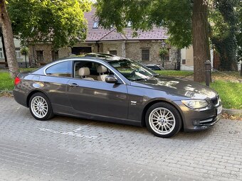 BMW 330i xDrive e92 - 2