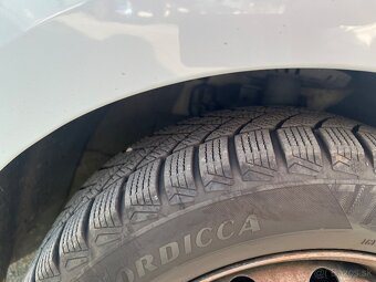 Predam 185/60/R15 zimné gumy za 40€ - 2