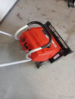 Predám malú snehovú frézu Toro - 2