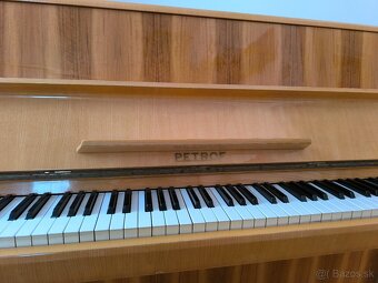 Klavir PETROF - 2