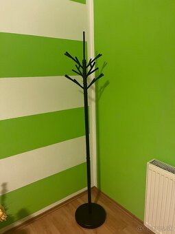 Stojanový vešiak - 2