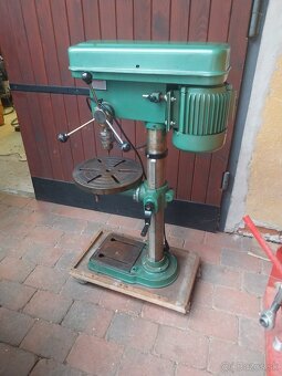 Stojanova vŕtačka 1 - 2