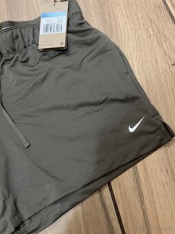 Nike Kraťasy Ženské - 2