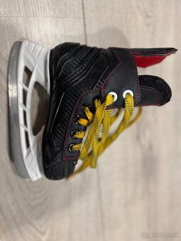 Korčule Bauer NS YTH 9.0 - 2