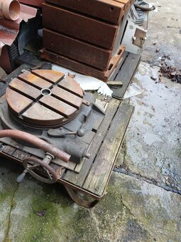 Kocka pod vŕtačku aj s otočným stolom - 2