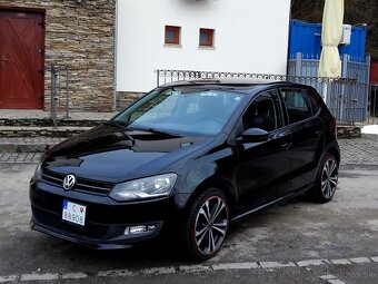 Volkswagen Polo - 2