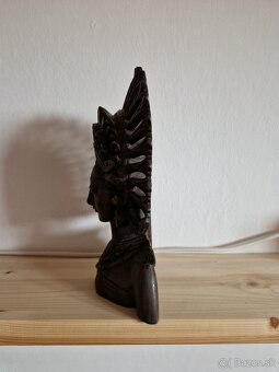 Dívka z Bali - 2