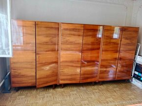 Starší nábytok - skrine - postel - komody - 2