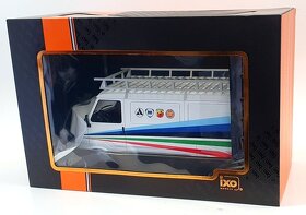 Fiat 242 Van Rallye Assistance Fiat Abarth 1980 1:18 IXO - 2