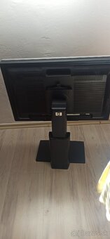 HP monitor uhlopriečka 64 cm - 2