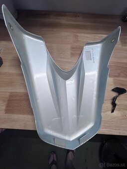Originál kryt sedlá Honda hornet 600 pc41 - 2