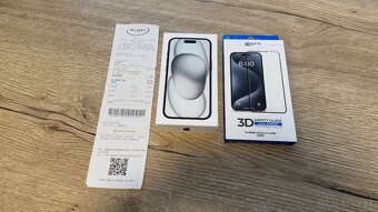 Apple iPhone 15 128GB čierny - 2