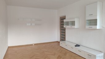 2 izbový byt na prenájom na ulici M.R.Štefánika Lučenec - 2