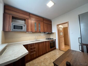 Prenájom 3 izb. zariadený byt J. Smreka, Bratislava - DNV - 2