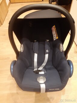 Maxi-Cosi CabrioFix + FamilyFix - 2
