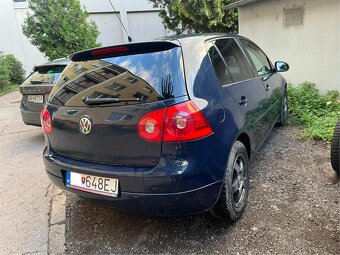 Volkswagen golf 5 1.6 75 kw - 2