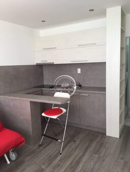 Útulná garsónka s výhľadom o rozlohe 19,72m2 v Bratislave- R - 2