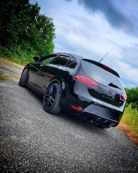 Seat Leon Cupra R - 2