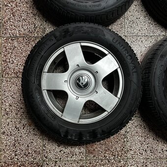 Predám 195/65 r15 - 2